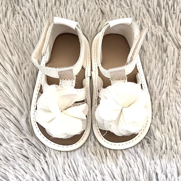 Trimfoot Company, LLC, Baby Deer Sandals with Flower : Toddler Size 3 - Picture 3 of 5